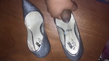 Preview 4 of India Sexey Xxx Sexey - Zapatillas con semen
