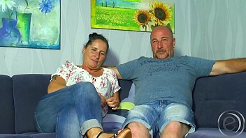 Preview 1 of Horny Milf With Big Nat - F&uuml_r die Claudia ist es vor der Cam das erste mal,  daf&uuml_r meine Gute bis gut du an der Tute