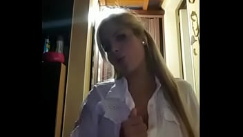 Preview 1 of Deauxma And Nina Hartly - La rubia de uruguay muy rica y sexi