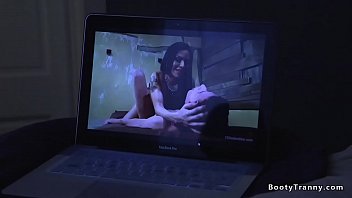 Preview 1 of Anak Smp Susu Gede - Big ass tranny nurse fucks guy