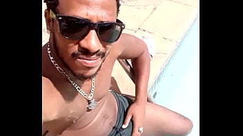 Preview 1 of Pornochakira Com - Nego catra aprontando