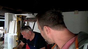 Preview 1 of Safai Ahmad - Sunny Devil m&ouml_chte in der verarbeitenden Industrie anfangen - also fangen Titus znd Reinhard gleich an
