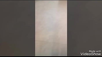 Preview 1 of Dog And Girl Doing Sex - Culona manchada de semen