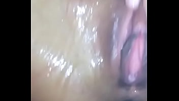 Preview 2 of Dady Gay Frist Porn - Safada no banho