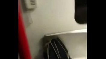 Preview 1 of Lez Olgun Grup - 大波 地鐵 色狼 車箱 露乳 露毛