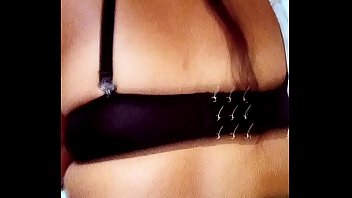 Preview 1 of Furnt Side Standing Fuck - Cerdo depravado trabando por el culo a rica mujer en minifalda y short a media pierna