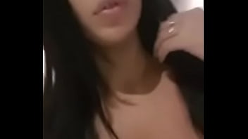 Preview 1 of First Time Bootum Rap - Colombiana Joven Desnuda