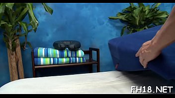 Preview 4 of Xxx Afrikanse - Sexy and slutty eighteen year old slut gets a hard fuck from her massage therapist