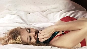 Preview 2 of German Prostitute Aunty - Blonde Delphine masturbating