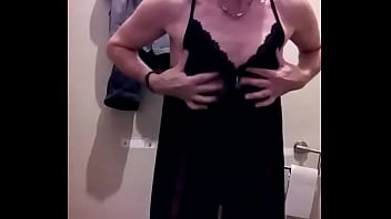 Preview 3 of Son Cum Mom Panties - Casa mia &egrave_ la stessa che avevo io in macchina e sempre con video su di me mentre mi scopi bocca e culo