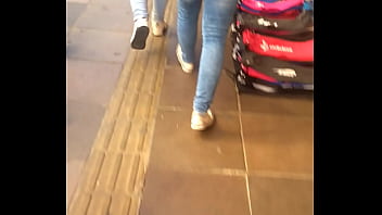 Preview 4 of Doctor Tribbing - Morena gostosa de jeans 2