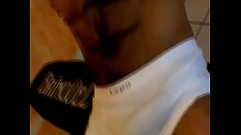 Preview 2 of Brutal Teen Disslike - Macho brasileiro gostoso: Bazuca!