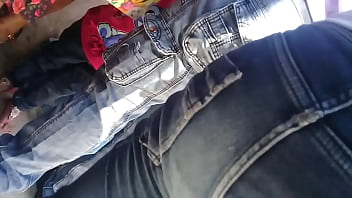 Preview 1 of Wood Jungle Sex - Buen culo en la calle en jeans
