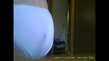 Preview 1 of Le Mete La Mano En El Culo - bbw stute