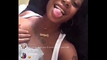 Preview 2 of Priynka Xxxx - Instagram live nipple slip 3