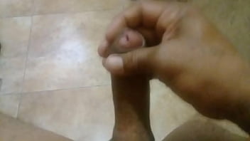 Preview 1 of Europa Fat - me masturbo rico y me corro