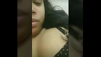 Preview 2 of Polite Dating - Gostosa exibindo os seios no Periscope,  pedi pra ela abaixar o shortinho | AO VIVO