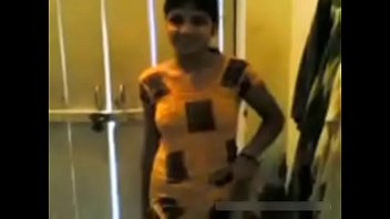 Preview 1 of Xvideos Indian 3gp Mp4 Hd Full - Desi girl showing pussy and removing clothes
