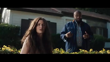 Preview 2 of Fat Man With My Wife And I - Kathryn Hahn sale desnuda en agatha