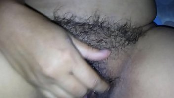 Preview 3 of Horny Milf Intimate - masturbandoce
