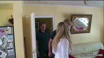 Preview 1 of Lez Massage Video - Deutsche Mutter fickt ihren Stief-Sohn und seinen Freund