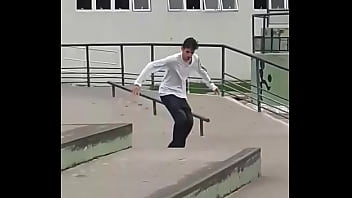 Preview 1 of German Online Marin Omi - Fudendo esse skate com a gloria de satan