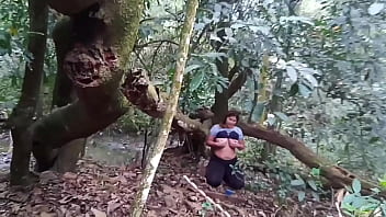 Preview 3 of Cute Student Cum - O CARA PAGOU PRA VE A MINHA BUCETA NO PARQUE ECOLOGICO TIVE QUE ENTRAR NO MATO E MOSTRAR PRA ELE