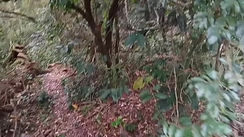Preview 1 of Cute Student Cum - O CARA PAGOU PRA VE A MINHA BUCETA NO PARQUE ECOLOGICO TIVE QUE ENTRAR NO MATO E MOSTRAR PRA ELE