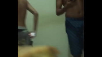 Preview 3 of Girls X Dog - um dotado leit&atilde_o maduro e um raqu&iacute_tico comendo duas ninfetas pretas cabeludas $