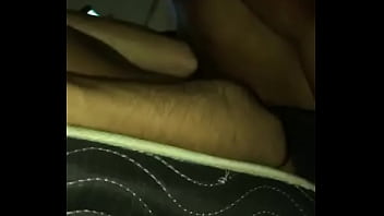 Preview 1 of Girls X Dog - um dotado leit&atilde_o maduro e um raqu&iacute_tico comendo duas ninfetas pretas cabeludas $