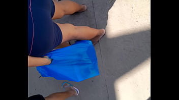Preview 1 of Vicky Carrera - Mulher com shortinho azul e bunda grande