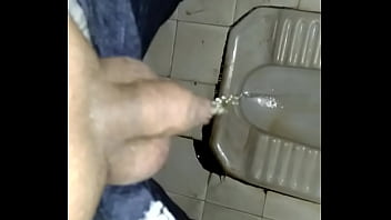 Preview 2 of Bf Sexy Full Hd - peeing boy small dick