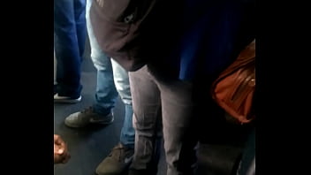Preview 1 of Kirala Nxnxx - Novinho com volume no trem