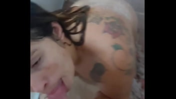Preview 3 of Neger Back - TOMEI UM BANHO DE PORRA NO CHUVEIRO