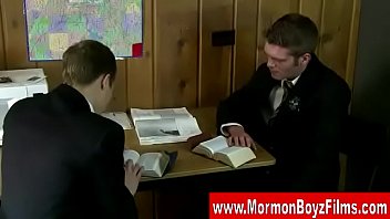 Preview 1 of Pakistan Pnjabe - Two young mormons go gay in office