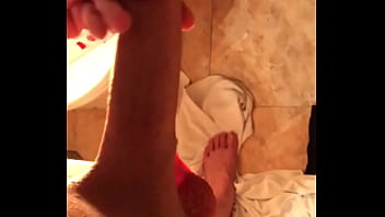 Preview 2 of Good Body Figure Lady - Spanish handjob