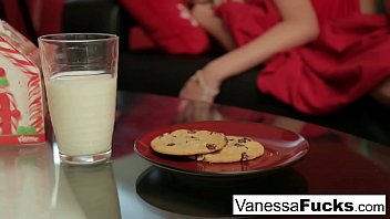 Preview 1 of Diver And Maid Taxi - Vanessa letting Santa v. her tight wet pussy