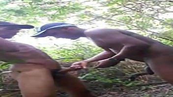 Preview 4 of Www Smallpusypics Com - FOLLANDO DURO EN EL BOSQUE CON MONSTRUOSA POLLA NEGRA Y CULO TRACON
