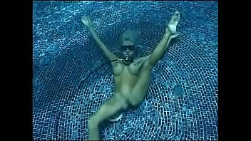 Preview 1 of Baby Fuc - Sandy and Poolboy Underwater