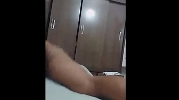 Preview 1 of Mom Punish Sister And Brother - Bahiano DOtado se exibindo na cam pro casal gay - caiunanet
