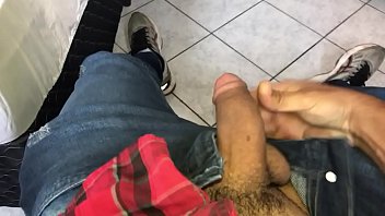 Preview 1 of Porm4 Teencom - Cal&ccedil_a Jeans (1&ordf_ Pessoa) #05