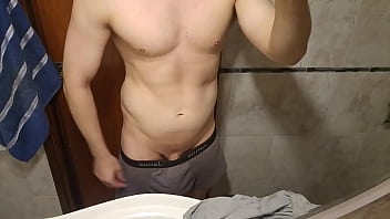 Preview 2 of Aktris Indian - luquitas 85 en el ba&ntilde_o