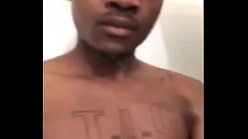Preview 1 of Sluttz Hunk - Mike Mane fresh out the shower