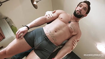 Preview 2 of Tip Tip Barsa Pani Song Video - Potential Waiter Shows Off His BIG Asset - Zack Lemec - Maskurbate