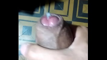 Preview 3 of Biuti Garl - Masturb&aacute_ndome