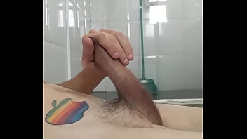 Preview 4 of Alura Mom Called Son - Aliviada no banheiro