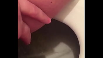 Preview 2 of Erotic Moveis - Heather pissing