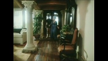 Preview 1 of Xnxxxxxxmovies - Turn around bright eyes PMV