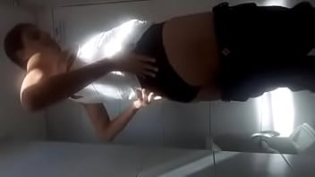 Preview 2 of Mom Milk Nipples - Coroa seduzindo
