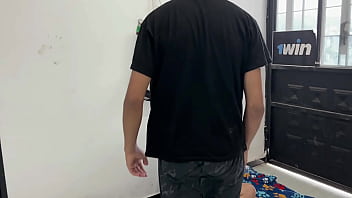 Preview 1 of Indian Blue Film Rape Videos - MI MADRASTRA CON SUS GRANDES TETAS Y GRAN TRASERO ME ENSE&Ntilde_A A FOLLAR CON OTRAS CHICAS